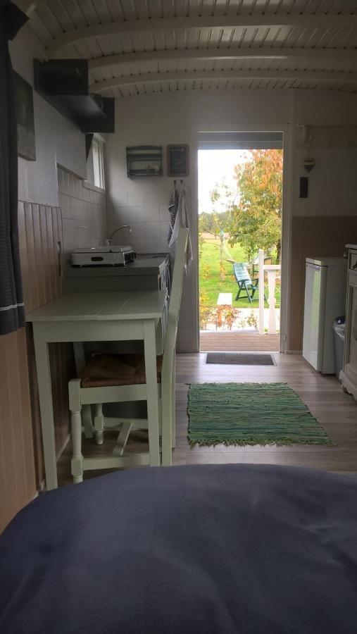 Onstwedde Pipowagen Elsebein Groningen Westerwolde Unieke Ligging Met Eigen Tuin En Vrij Uitzicht Over Veld Naar Natuurgebied المظهر الخارجي الصورة