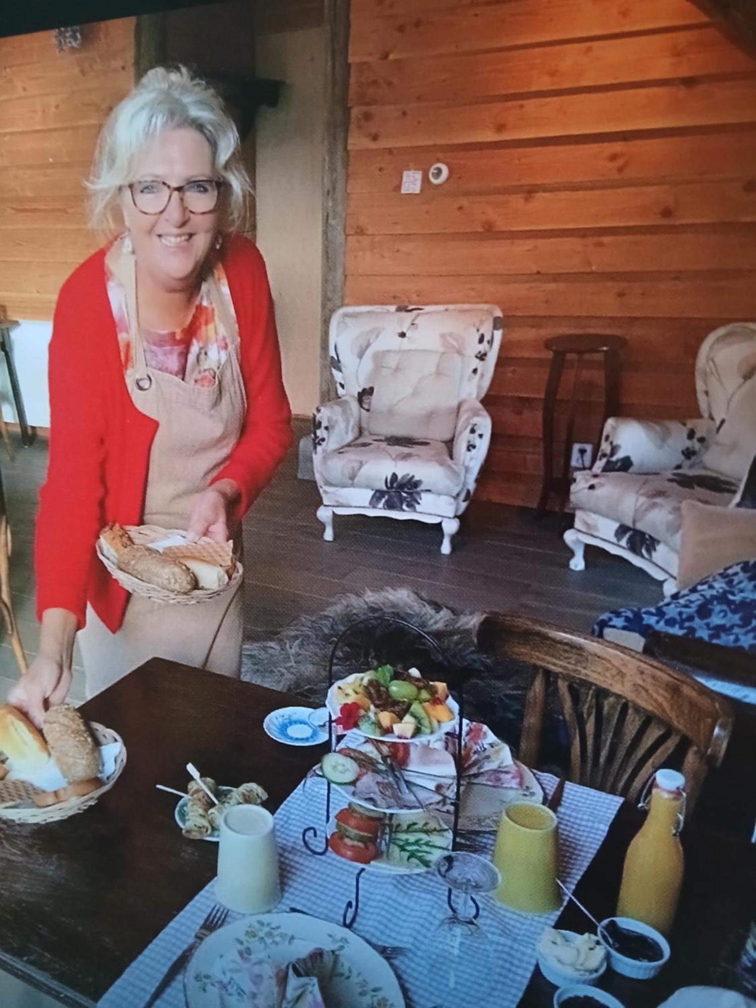Onstwedde Pipowagen Elsebein Groningen Westerwolde Unieke Ligging Met Eigen Tuin En Vrij Uitzicht Over Veld Naar Natuurgebied المظهر الخارجي الصورة